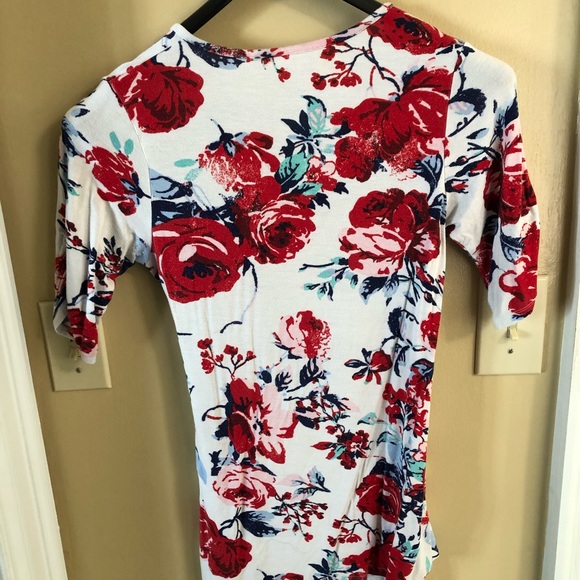 Madigan Floral Maternity / Nursing Top - Picture 2 of 3